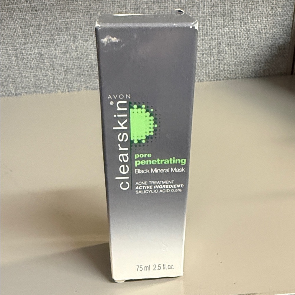 Avon Clearskin Black Mineral Mask Pore Penetrating Factory Sealed Unopened